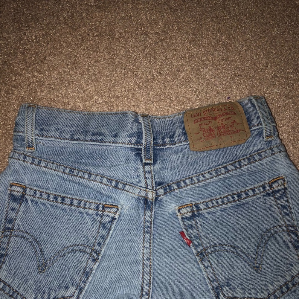levi shorts